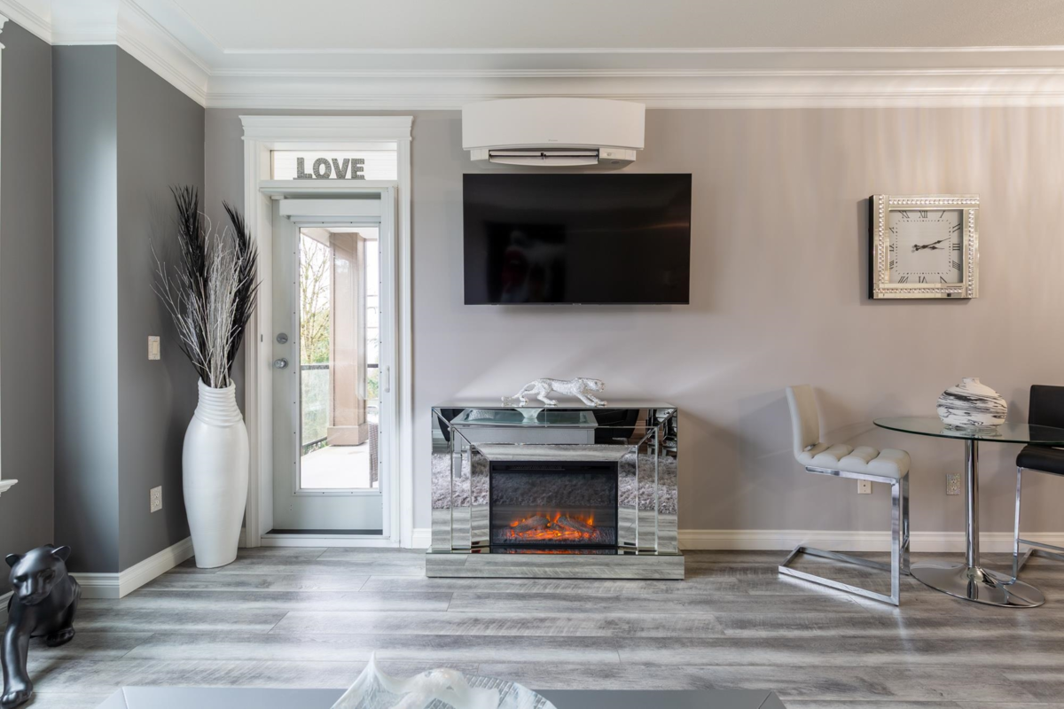 Walk-In Closet Photo of 316 32729 Garibaldi Drive, Abbotsford, BC