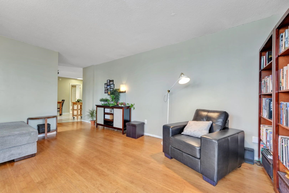 Family Room Photo of 2206 3755 Bartlett Court, Burnaby, BC