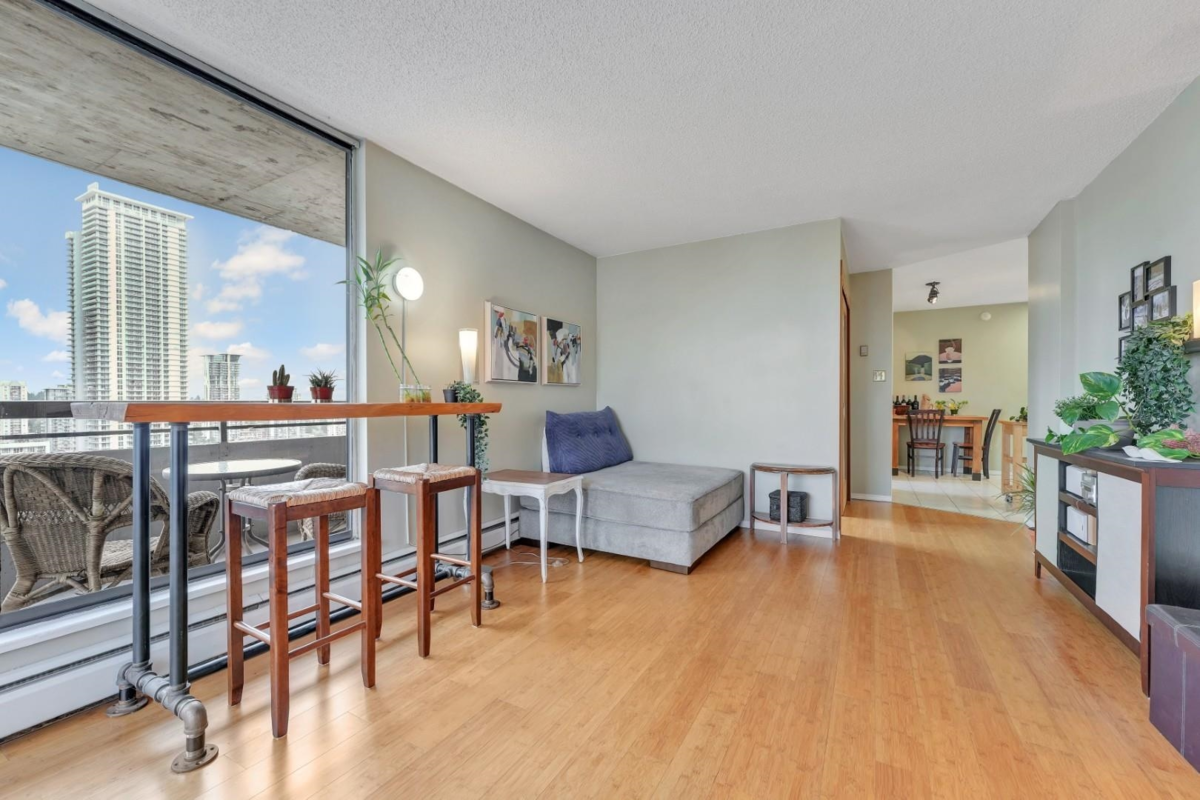 Kitchen Photo of 2206 3755 Bartlett Court, Burnaby, BC