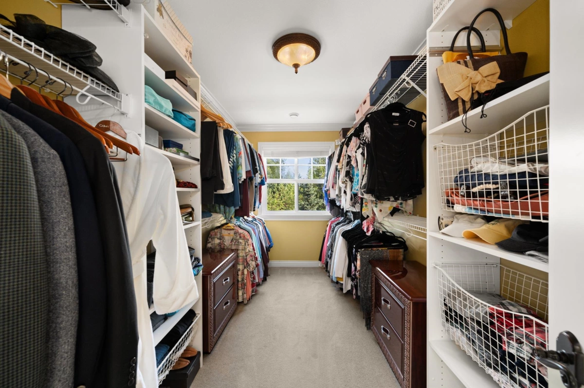 Entry Foyer Photo of 23133 80 Avenue, Langley, BC