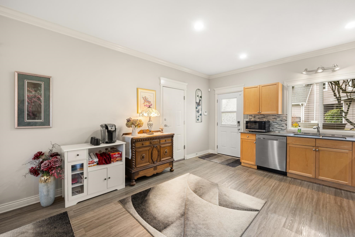 Outdoor Deck Photo of 23133 80 Avenue, Langley, BC