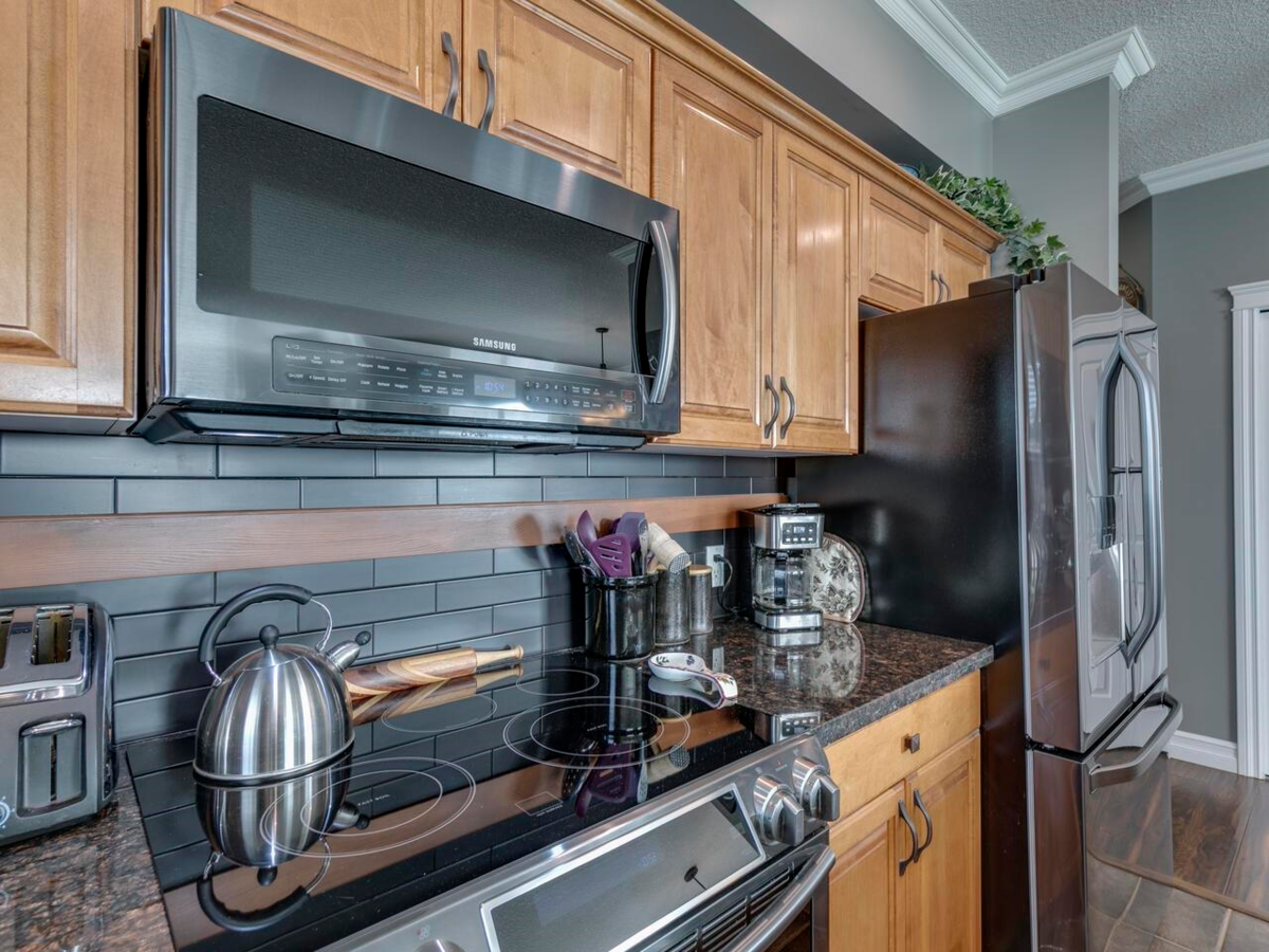 Basement Recreation Room Photo of A214 33755 7th Avenue, Mission, BC