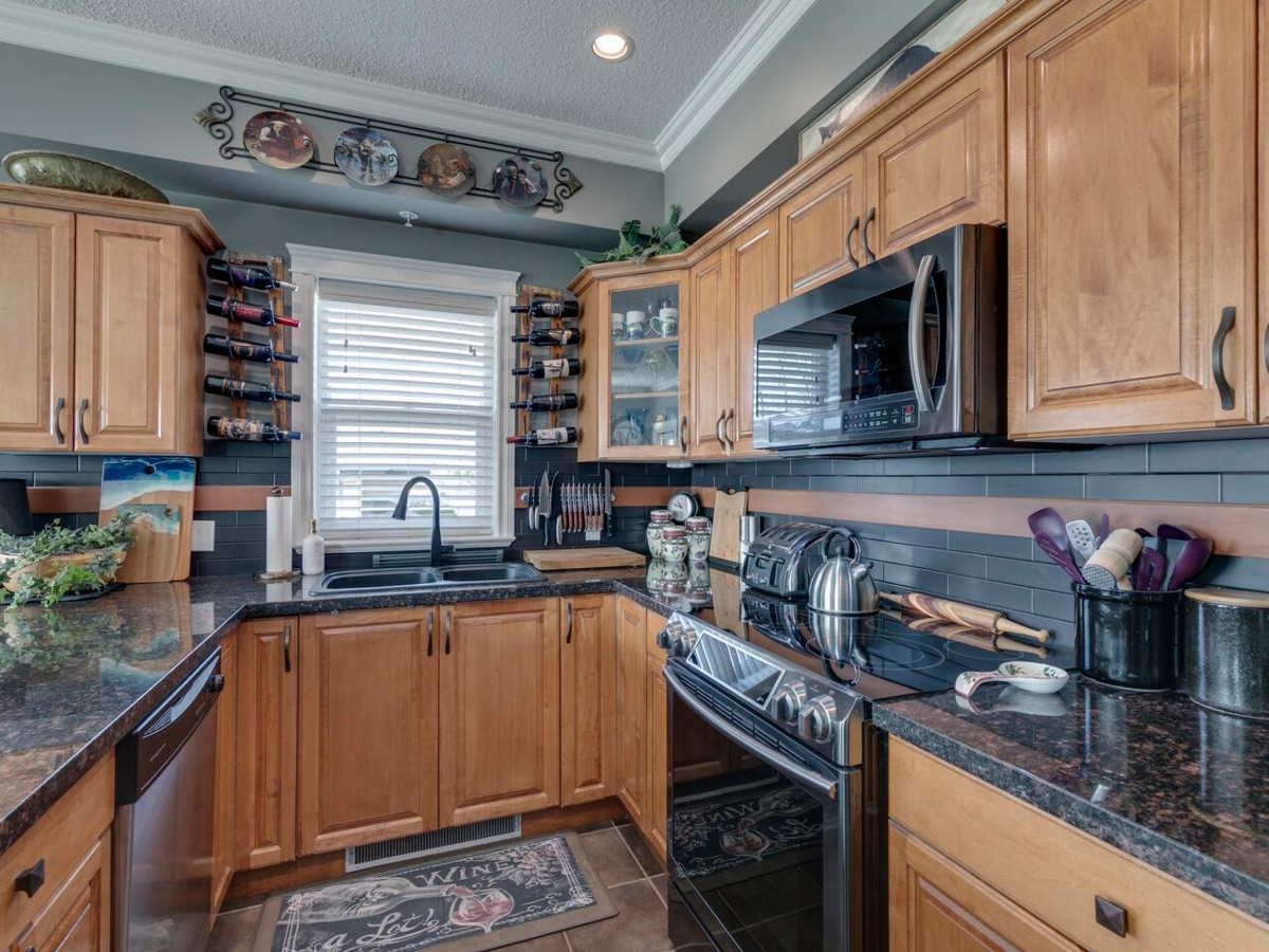 Office / Den Photo of A214 33755 7th Avenue, Mission, BC