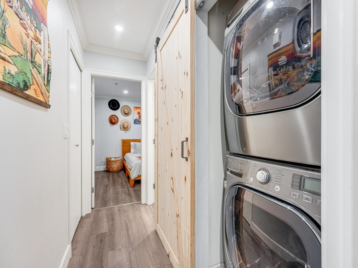 Guest Bathroom Photo of 18 1073 Lynn Valley Road, North Vancouver, BC