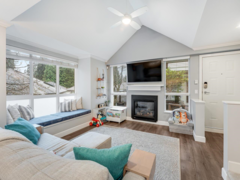 18 1073 Lynn Valley Road, North Vancouver, BC