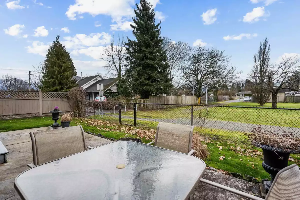 Playground / Recreational Area Near 7 46150 Riverside Drive, Chilliwack, BC