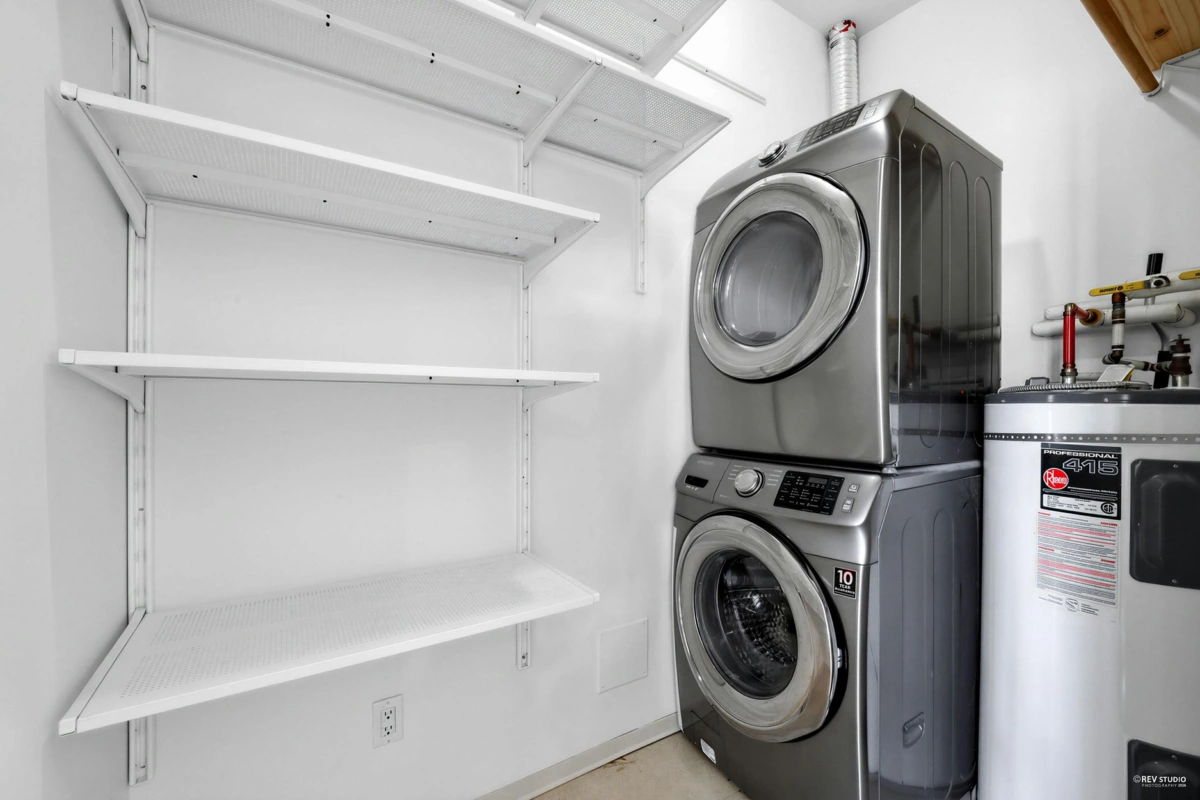 Laundry Room Photo of PH5 2088 W 11th Avenue, Vancouver, BC