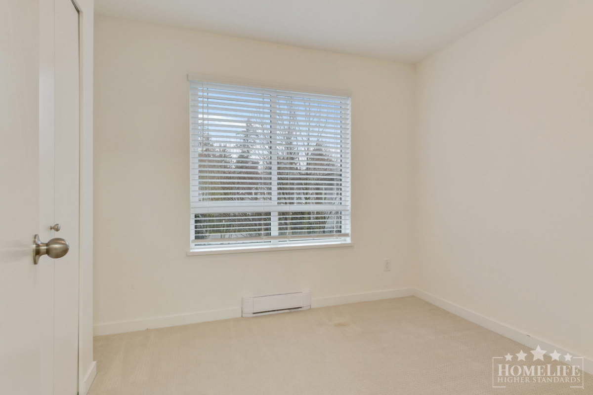 Walk-In Closet Photo of 503 16433 Watson Drive, Surrey, BC