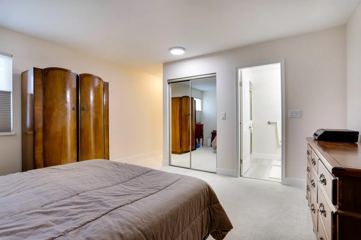 Basement Recreation Room Photo of 112 14280 19a Avenue, Surrey, BC