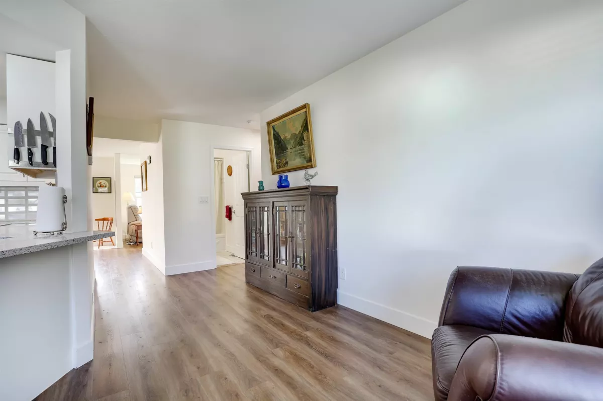 Guest Bathroom Photo of 112 14280 19a Avenue, Surrey, BC