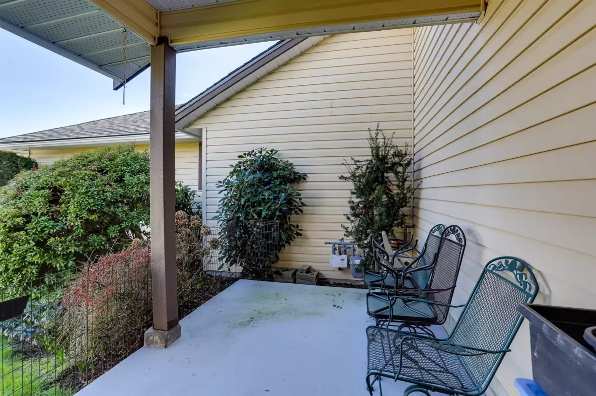 Outdoor Patio Photo of 112 14280 19a Avenue, Surrey, BC