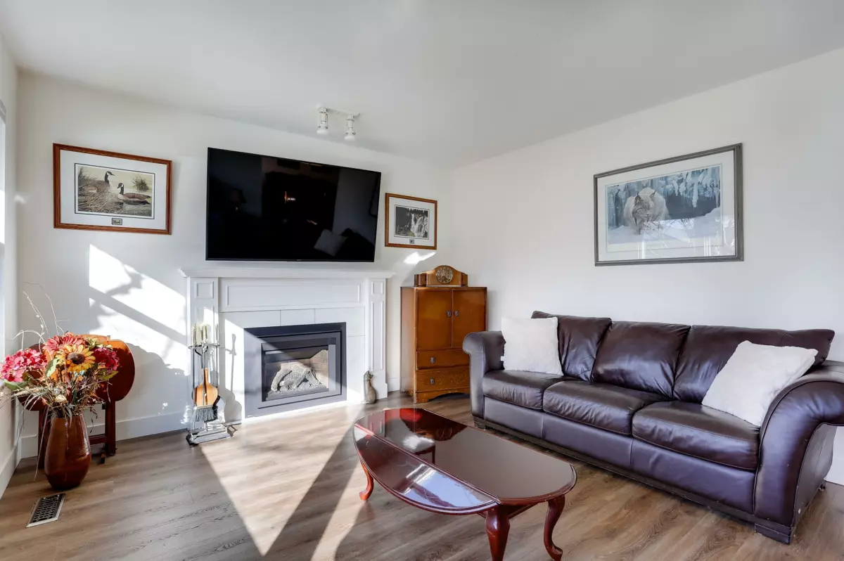 Pantry Photo of 112 14280 19a Avenue, Surrey, BC