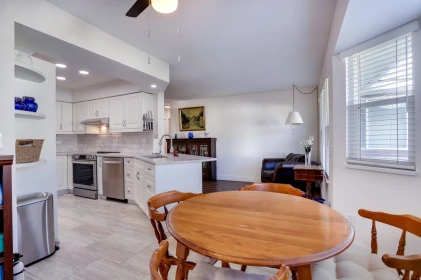 Office / Den Photo of 112 14280 19a Avenue, Surrey, BC