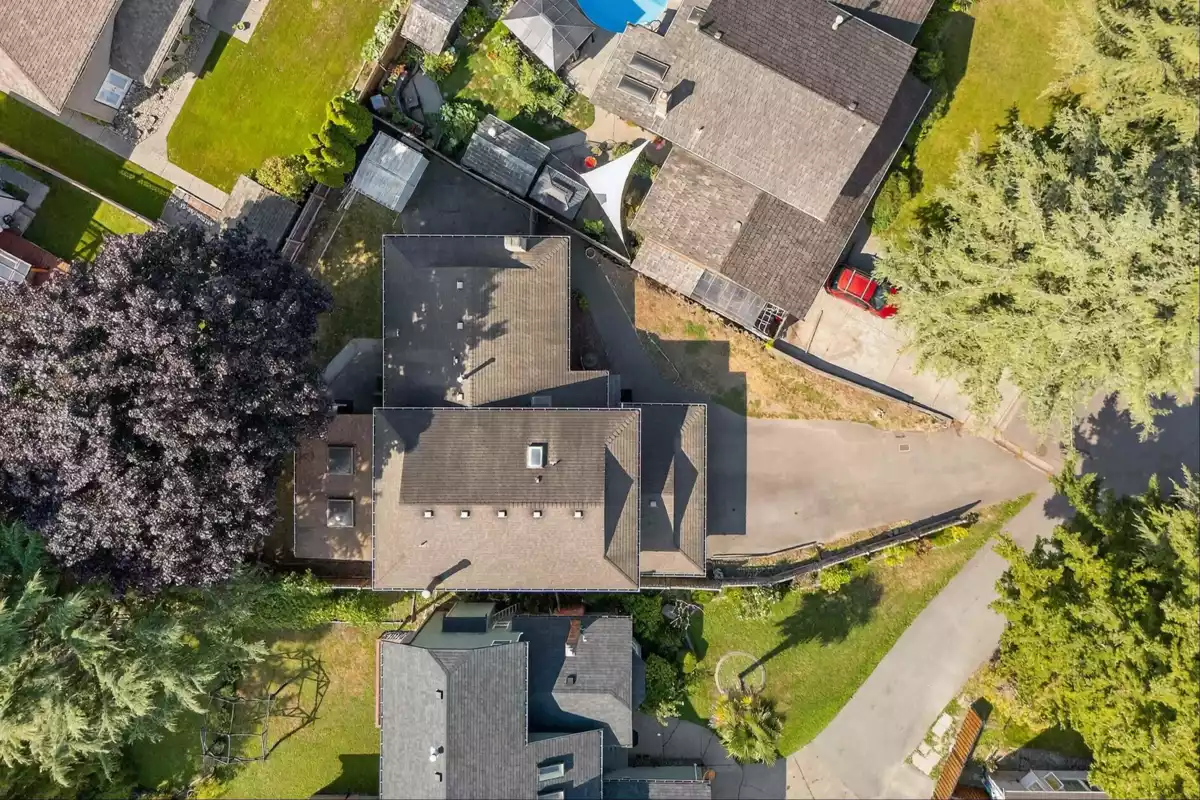 Garden / Landscaping Photo of 8607 Byron Road, Delta, BC