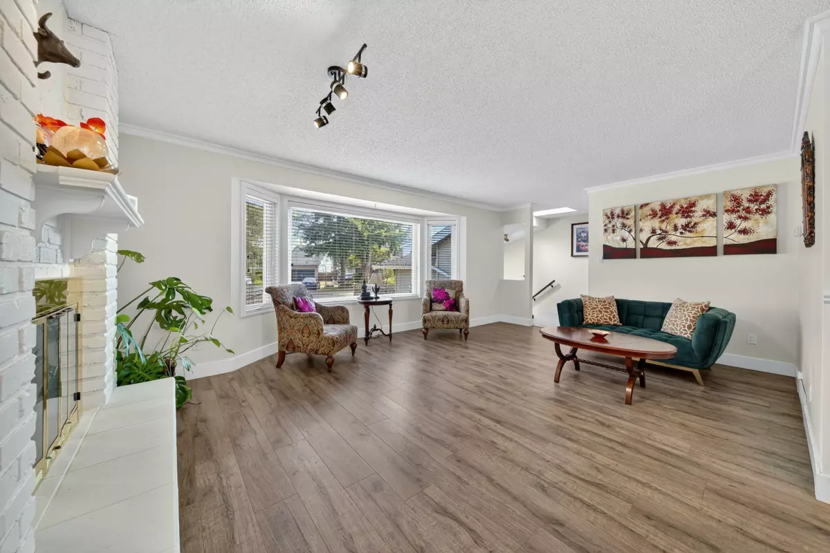 Kitchen Photo of 8607 Byron Road, Delta, BC