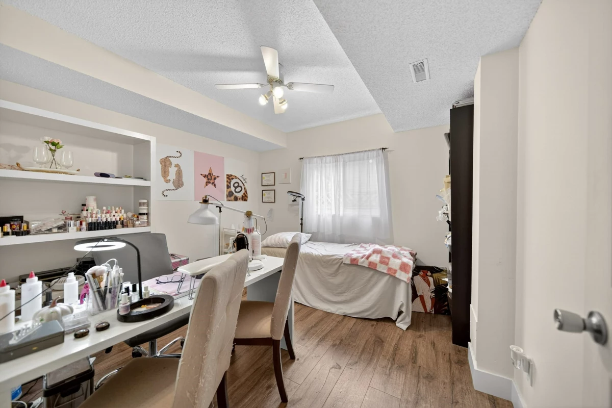 Mudroom Photo of 8607 Byron Road, Delta, BC