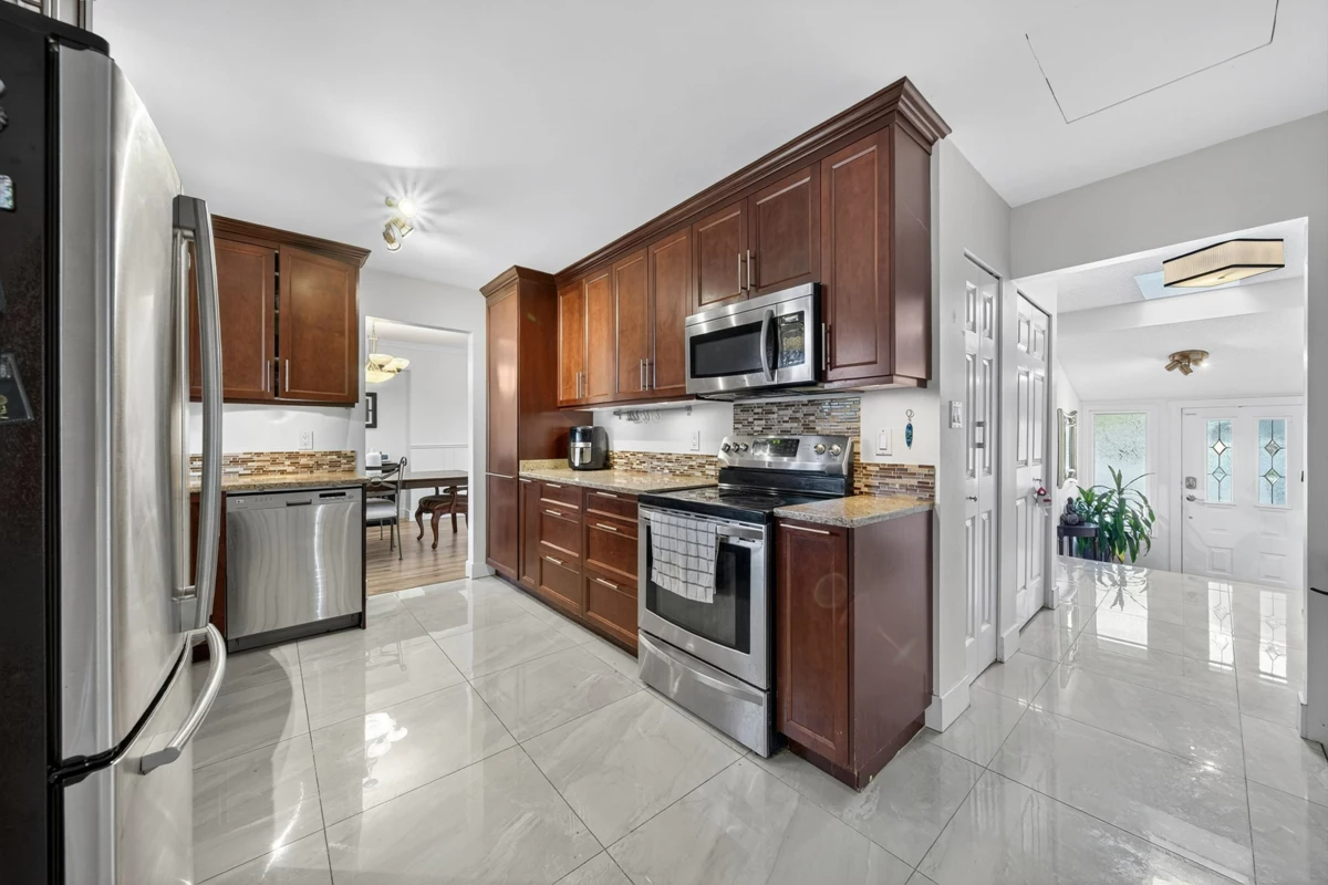 Primary Bedroom Photo of 8607 Byron Road, Delta, BC