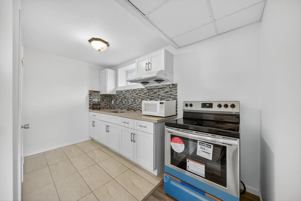 Staircase Photo of 8607 Byron Road, Delta, BC