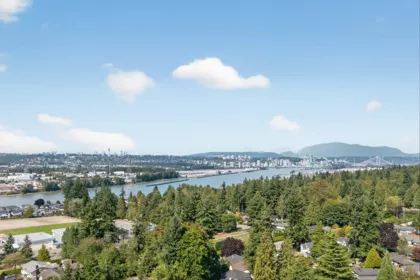 Hot Tub / Spa Photo of 8607 Byron Road, Delta, BC
