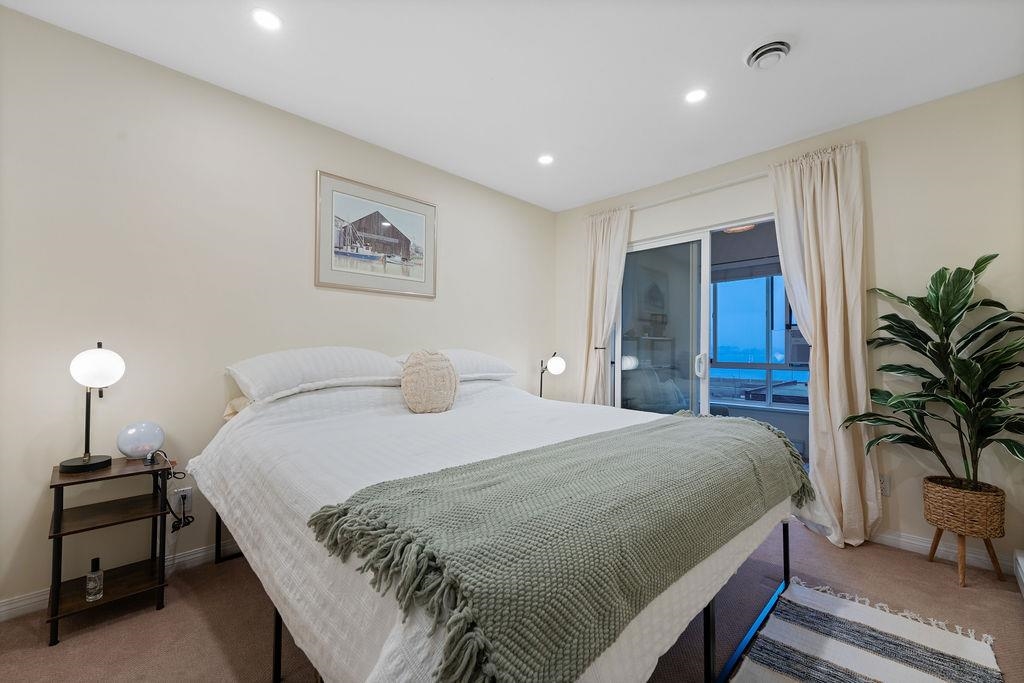 Garage Interior Photo of 308 333 E 1st Street, North Vancouver, BC