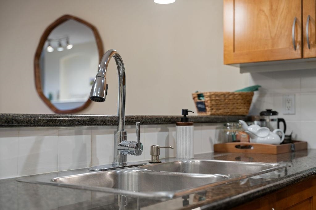 Garden / Landscaping Photo of 308 333 E 1st Street, North Vancouver, BC