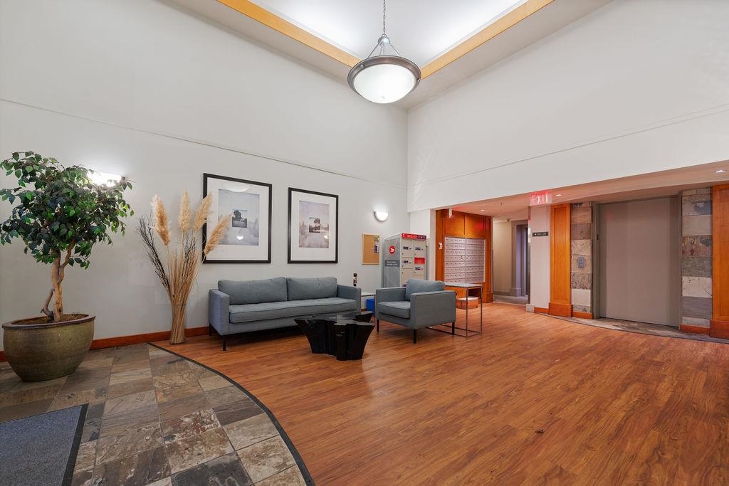 Outdoor Kitchen Photo of 308 333 E 1st Street, North Vancouver, BC