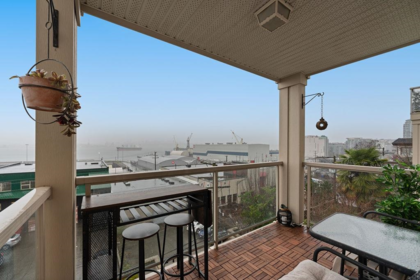 308 333 E 1st Street, North Vancouver, BC
