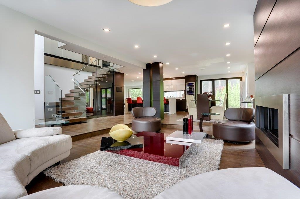 Kitchen Photo of 4577 Capilano Road, North Vancouver, BC