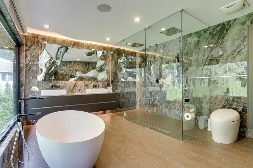 Office / Den Photo of 4577 Capilano Road, North Vancouver, BC