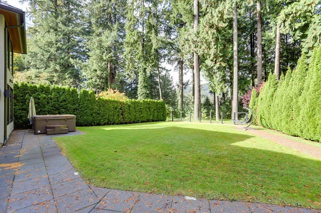 Outdoor Deck Photo of 4577 Capilano Road, North Vancouver, BC