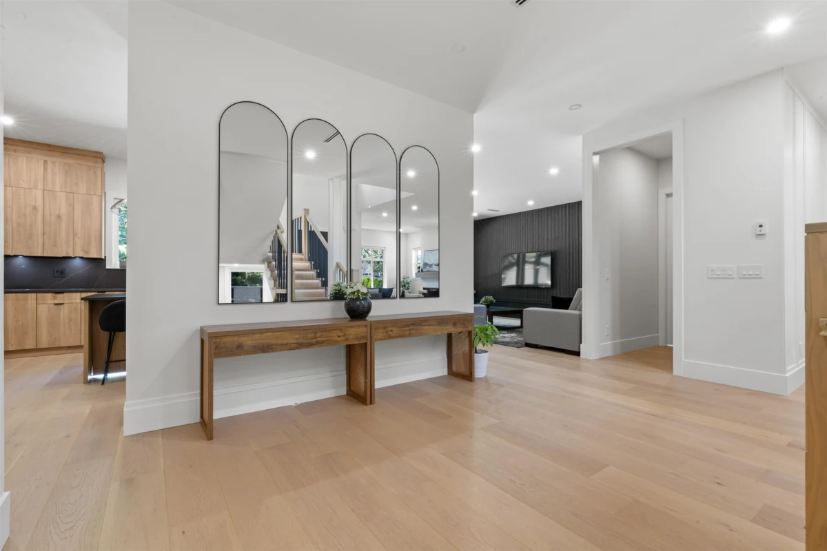 Primary Bathroom Photo of 13093 98a Avenue, Surrey, BC