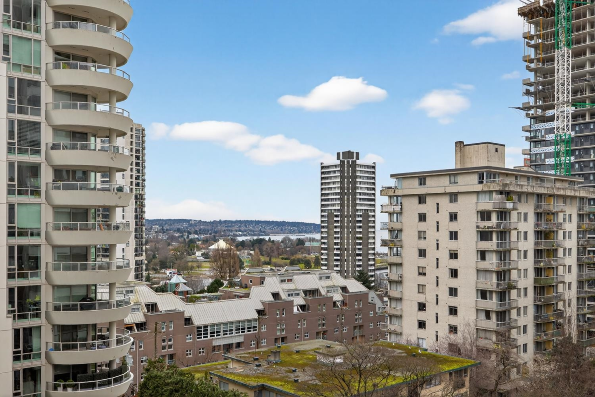 Hallway Photo of 606 1009 Harwood Street, Vancouver, BC