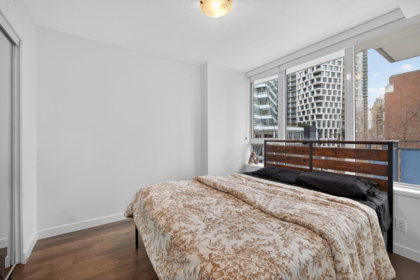Guest Bathroom Photo of 606 1009 Harwood Street, Vancouver, BC