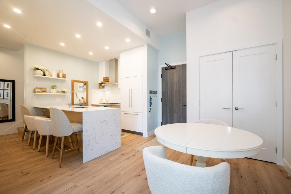 Breakfast Nook Photo of 607 55 Klahanie Drive, Port Moody, BC