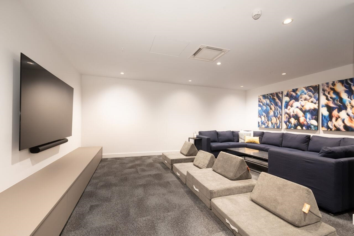 Front Yard Photo of 607 55 Klahanie Drive, Port Moody, BC