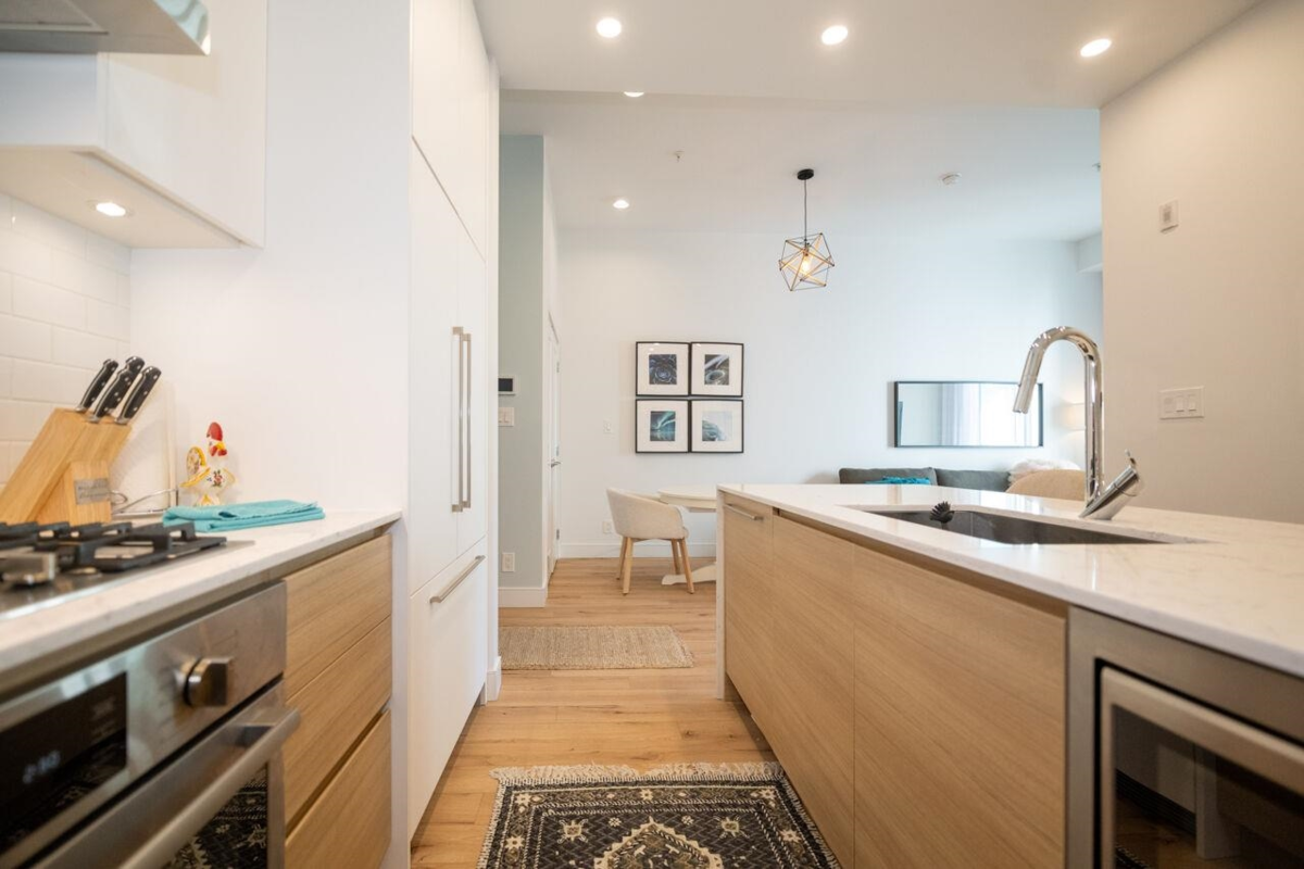 Kitchen Island Photo of 607 55 Klahanie Drive, Port Moody, BC