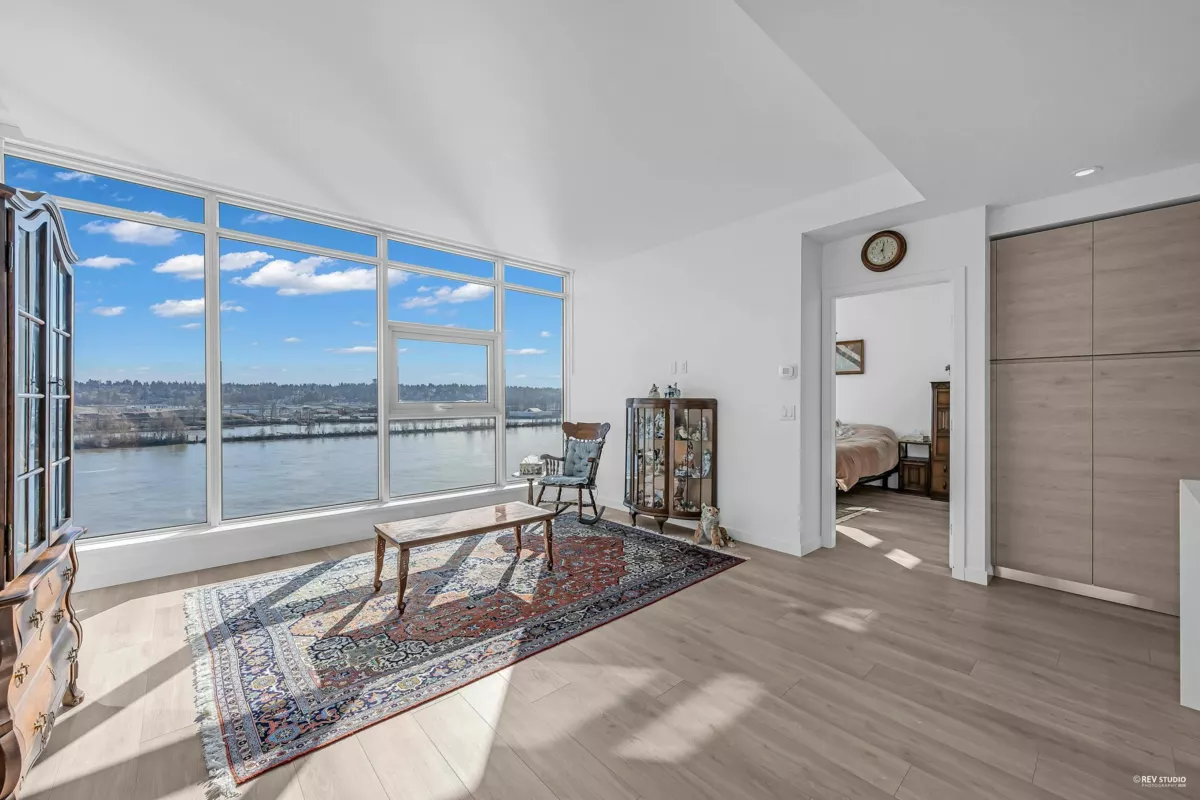 Dining Area Photo of 607 680 Quayside Drive, New Westminster, BC