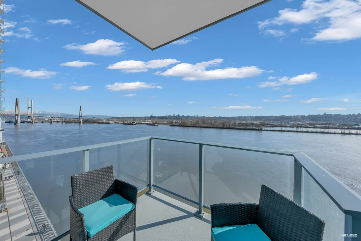 Powder Room Photo of 607 680 Quayside Drive, New Westminster, BC