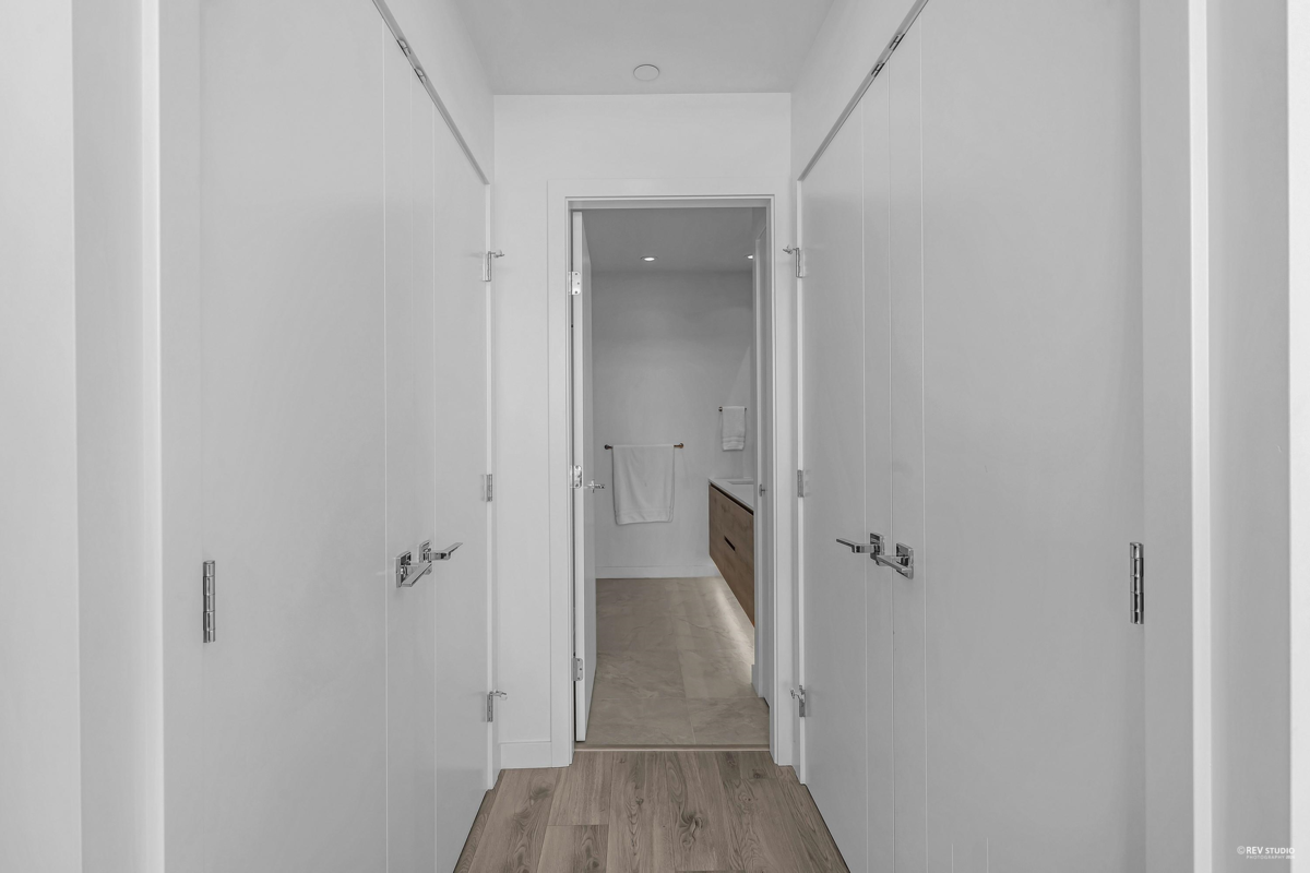 Primary Bedroom Photo of 607 680 Quayside Drive, New Westminster, BC