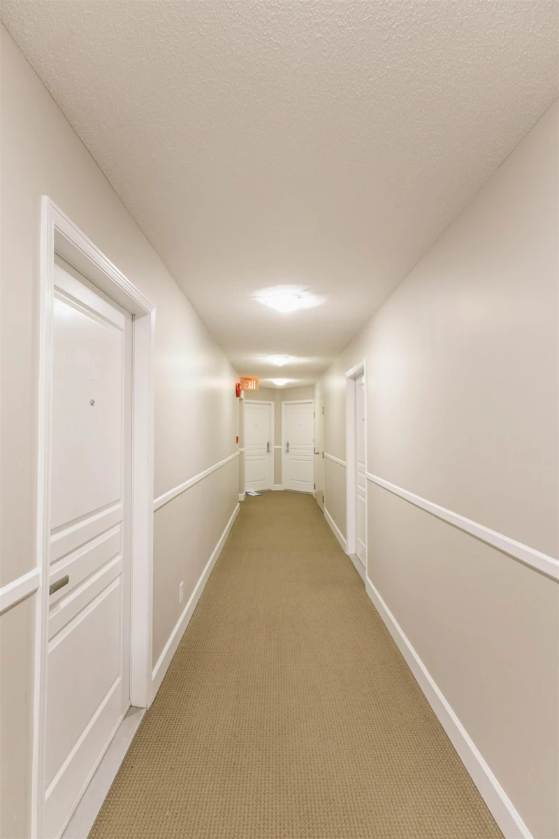 Backyard Photo of 207 15466 North Bluff Road, White Rock, BC