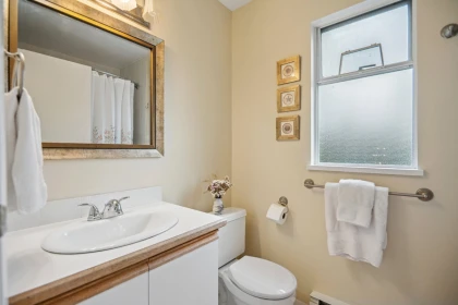 Hallway Photo of 1089 Kilmer Road, North Vancouver, BC