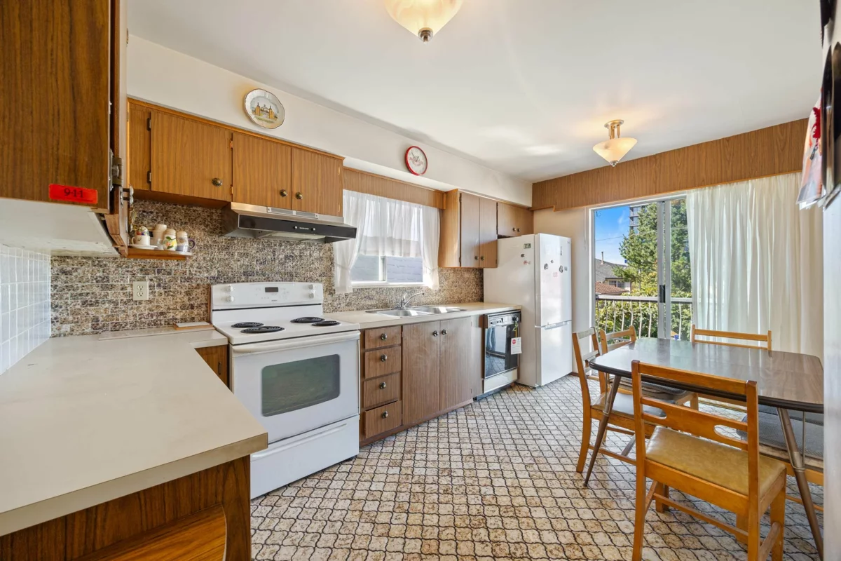 Breakfast Nook Photo of 5131 Ann Street, Vancouver, BC
