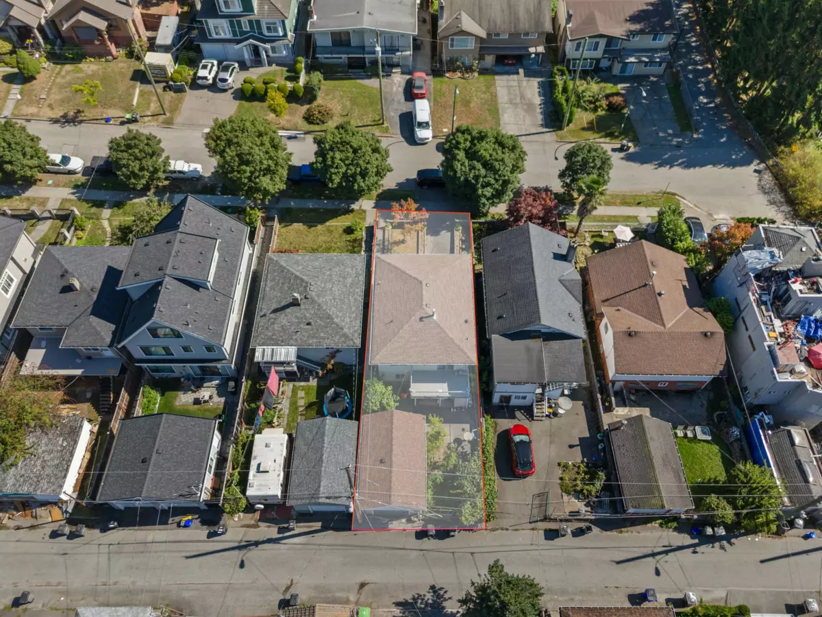 Powder Room Photo of 5131 Ann Street, Vancouver, BC