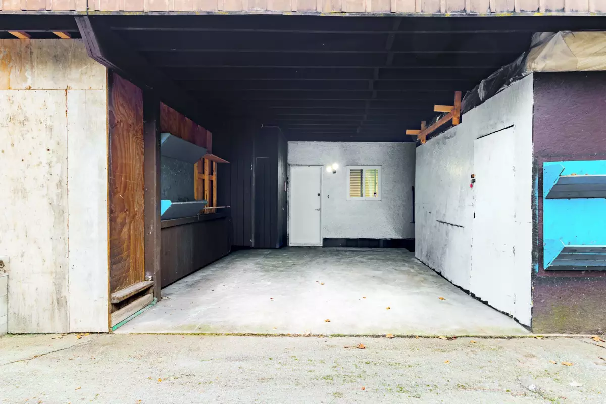 Laundry Room Photo of 21462 Mayo Place, Maple Ridge, BC