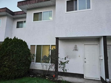 Entry Foyer Photo of 21462 Mayo Place, Maple Ridge, BC
