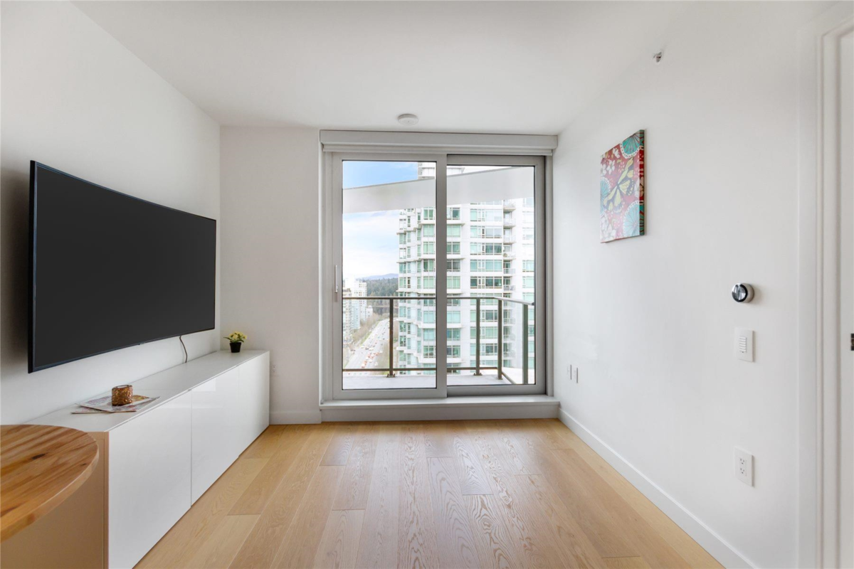 Dining Area Photo of 2006 620 Cardero Street, Vancouver, BC