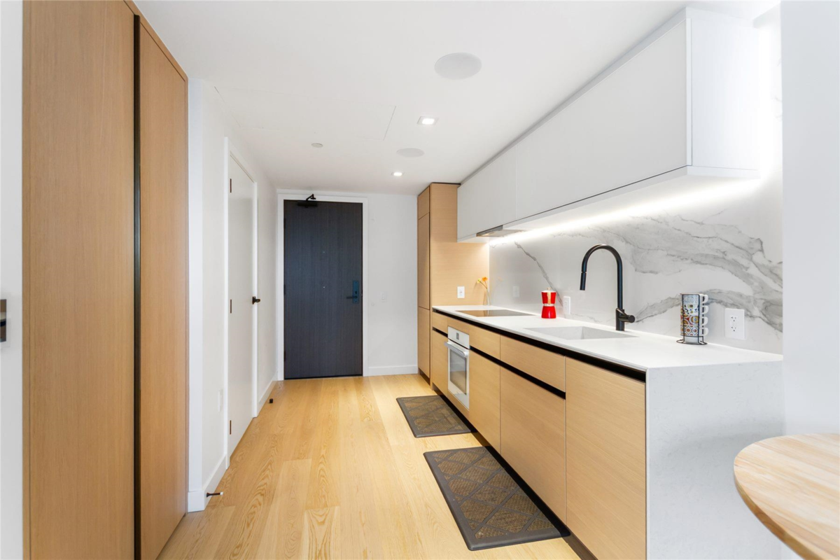 Exterior Rear Photo of 2006 620 Cardero Street, Vancouver, BC