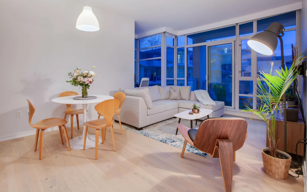 Living Room Photo of 501 1616 Columbia Street, Vancouver, BC