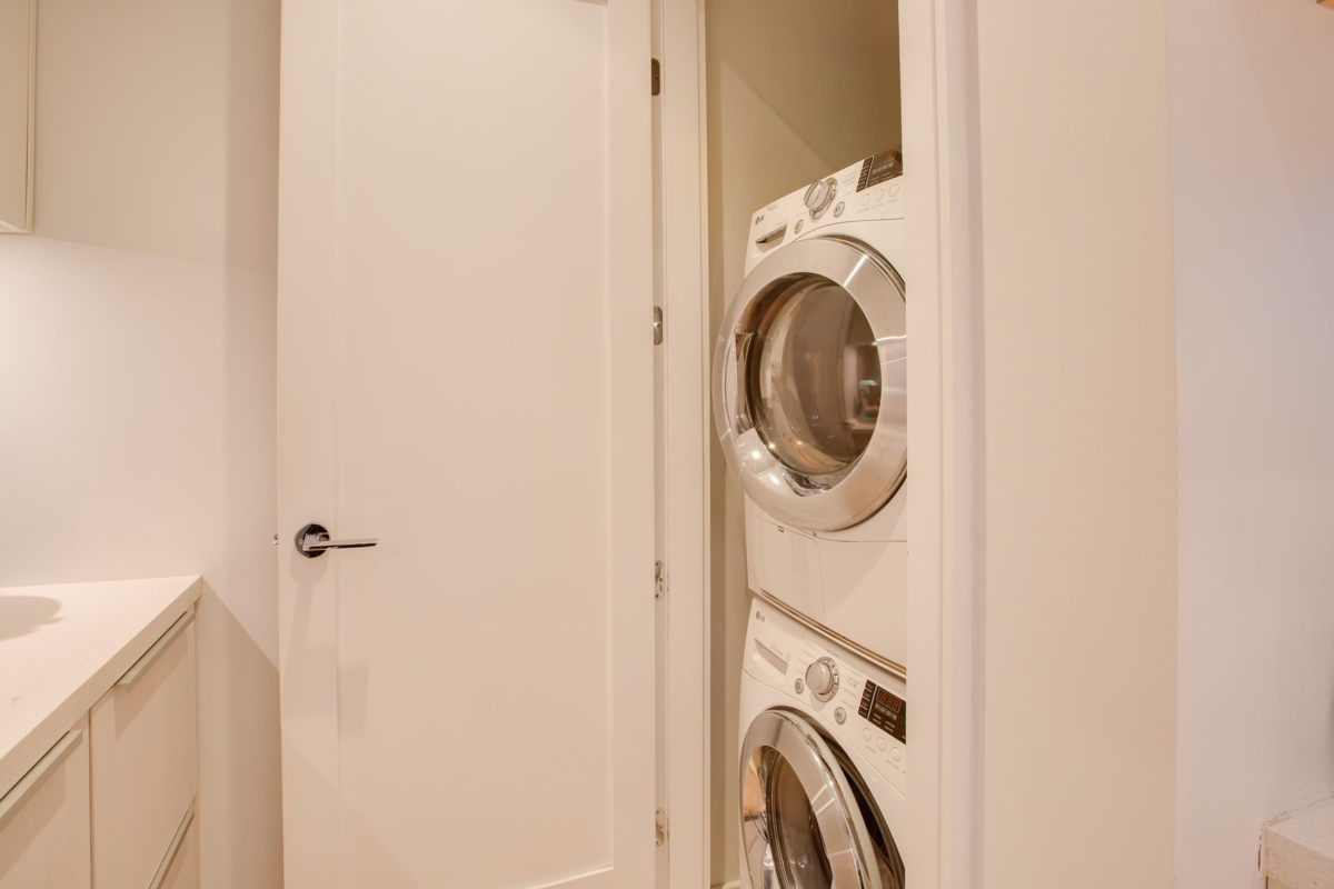 Primary Bedroom Photo of 501 1616 Columbia Street, Vancouver, BC