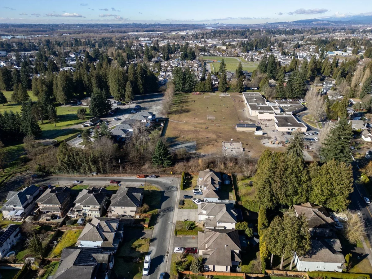 Breakfast Nook Photo of 20886 River Road, Maple Ridge, BC